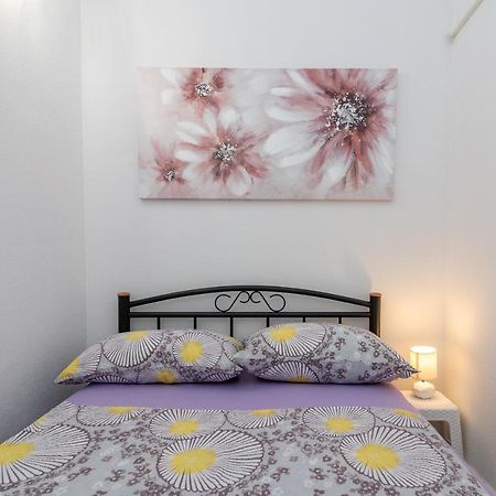 Apartment Leo Trogir Exterior foto