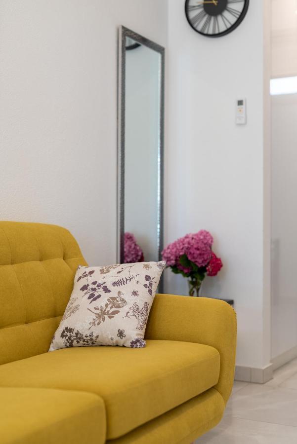 Apartment Leo Trogir Exterior foto
