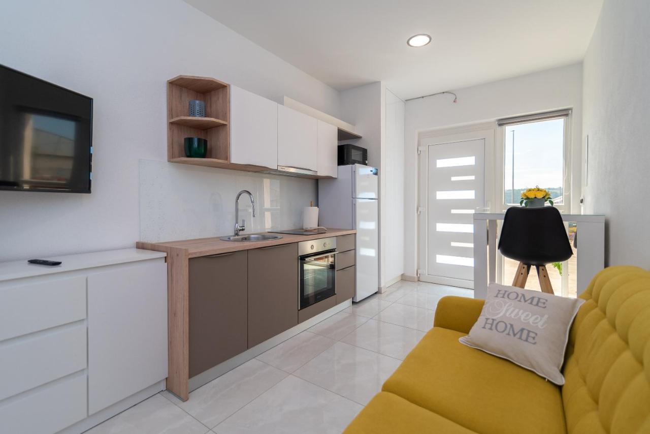 Apartment Leo Trogir Exterior foto