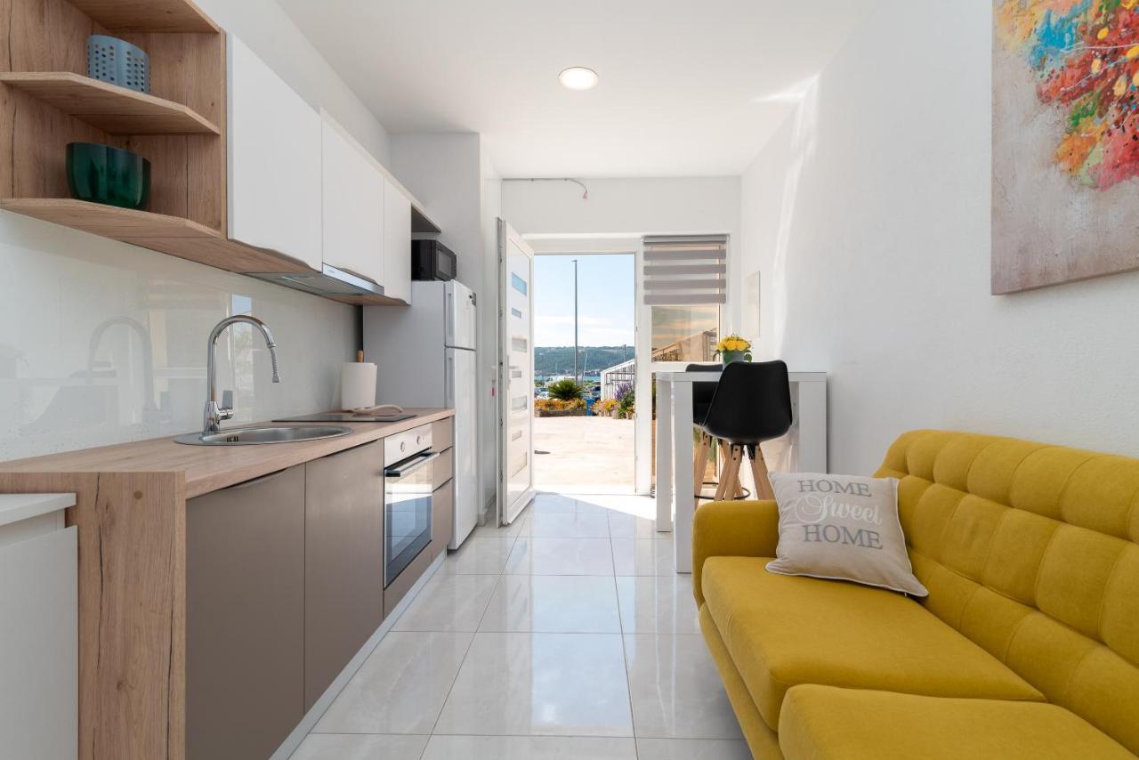 Apartment Leo Trogir Exterior foto